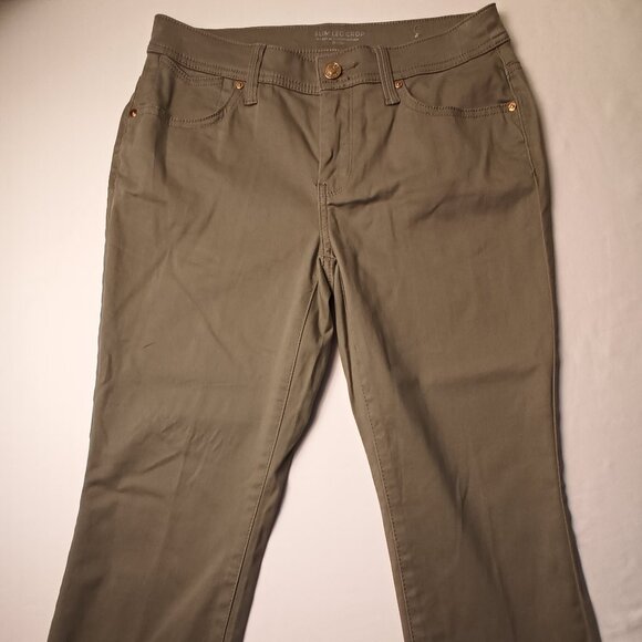 Chico's Jeans Size 2P Slim Leg Crop Low Rise Sage Green Color - Picture 2 of 9